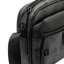 Load image into Gallery viewer, Men&#39;s Messenger Bag / Sling Bag / Crossbody Bag - PKT 3012